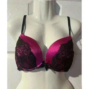 Victoria’s Secret Very Sexy Plunge Bra 36D